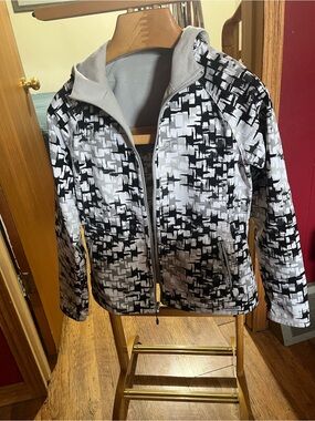 Colombia Black & White Graphic reversible Jacket